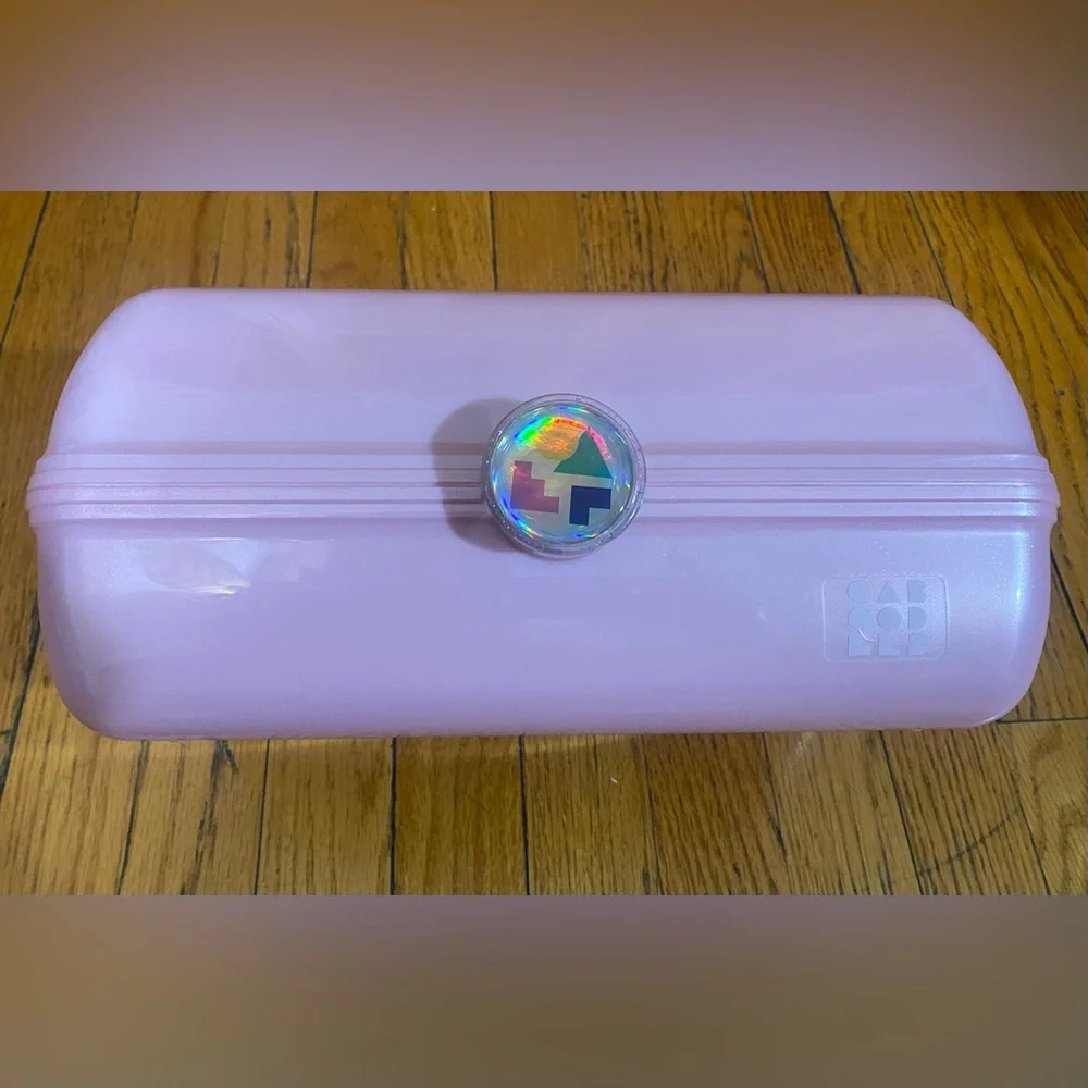 Vintage Caboodles case- pink and sparkly with mirror